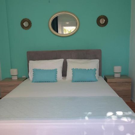 Katerina'S Apartment โตโรนี ภายนอก รูปภาพ