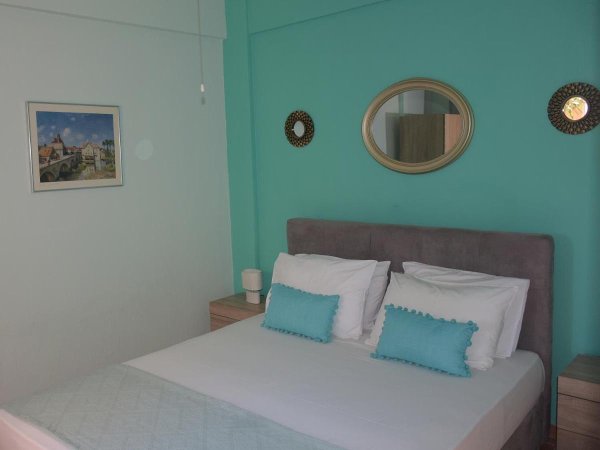 Katerina'S Apartment โตโรนี ภายนอก รูปภาพ